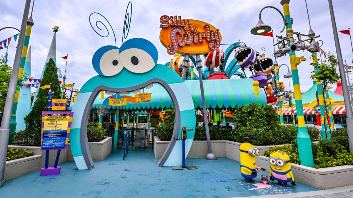 Resort_World_Sentosa_Universal_Studio_Singapore_Minionland_Silly_Swirly_Ride