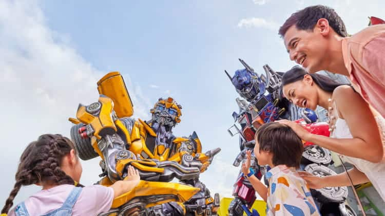 Transformers Voices of Cybertron Universal Studios Singapore